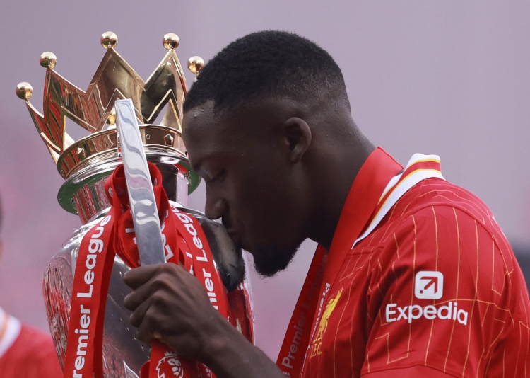 开云官网-阿斯报：科纳特渴望加盟皇马 但今夏转会费上限仅为2500万欧元