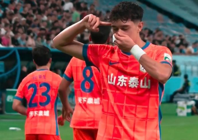 开云APP-李小恒：首场中超首发为泰山打进我的第一球，这感觉难以置信