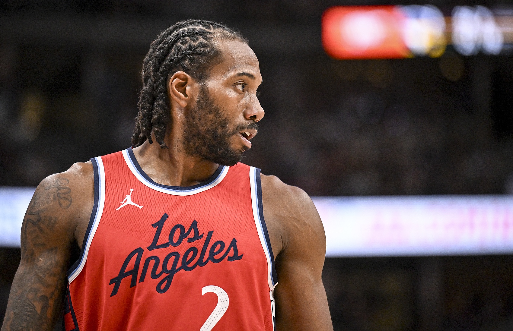 开云-巧合？美媒：收到欠款175万前小卡仅打了8场 到账后猛出战